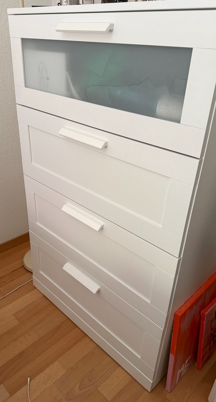 Ikea Cassettiere: Kommode mit 4 Schubladen – Usato da Zürich venduto da Jen_Nadja 3