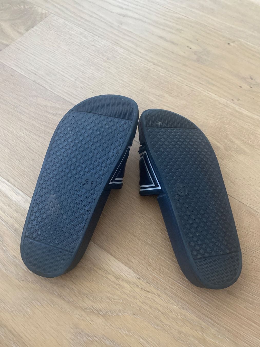 Schuhe für Jungen: Sandalen Fila Kinder – Gebraucht aus Bolligen von Noeggeli10 1