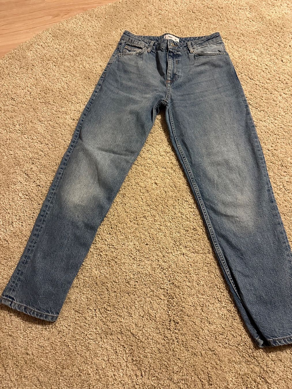 Mango Jeans: Jeans Mom Fit  grosse 36 – Usato da Rapperswil BE venduto da aro_66tx