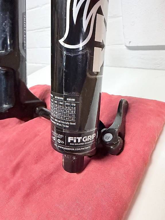 Ersatzteile: Federgabel Fox Performance 2022 38 Float 29 180mm – Gebraucht aus Wald ZH von DoWid 2