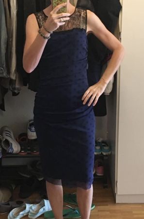 Robe Kookai bleue à poids noirs S dentelle