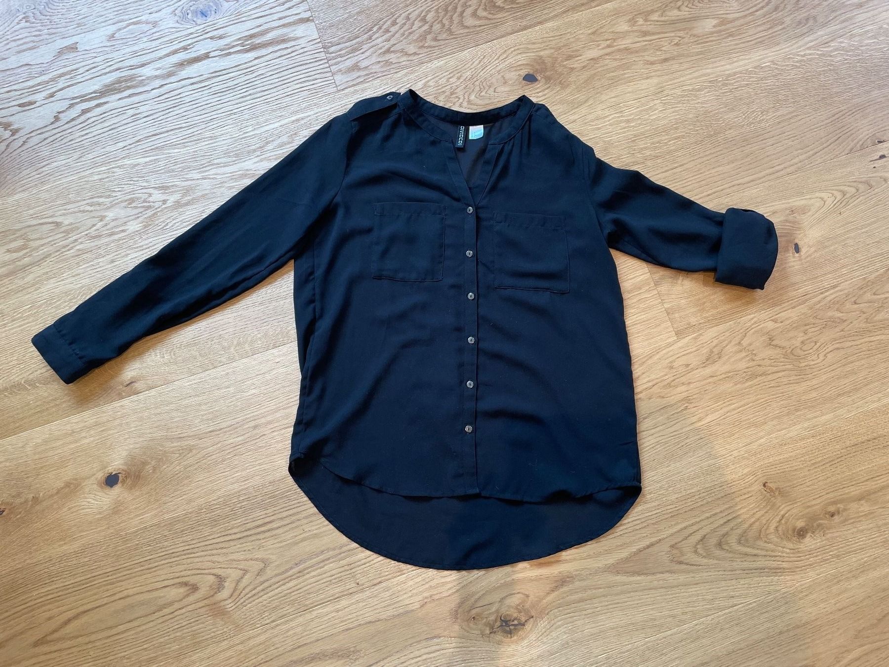 H&M Chemisiers: Bluse schwarz H&M – D'occasion à Neunkirch par autoscooter57 4