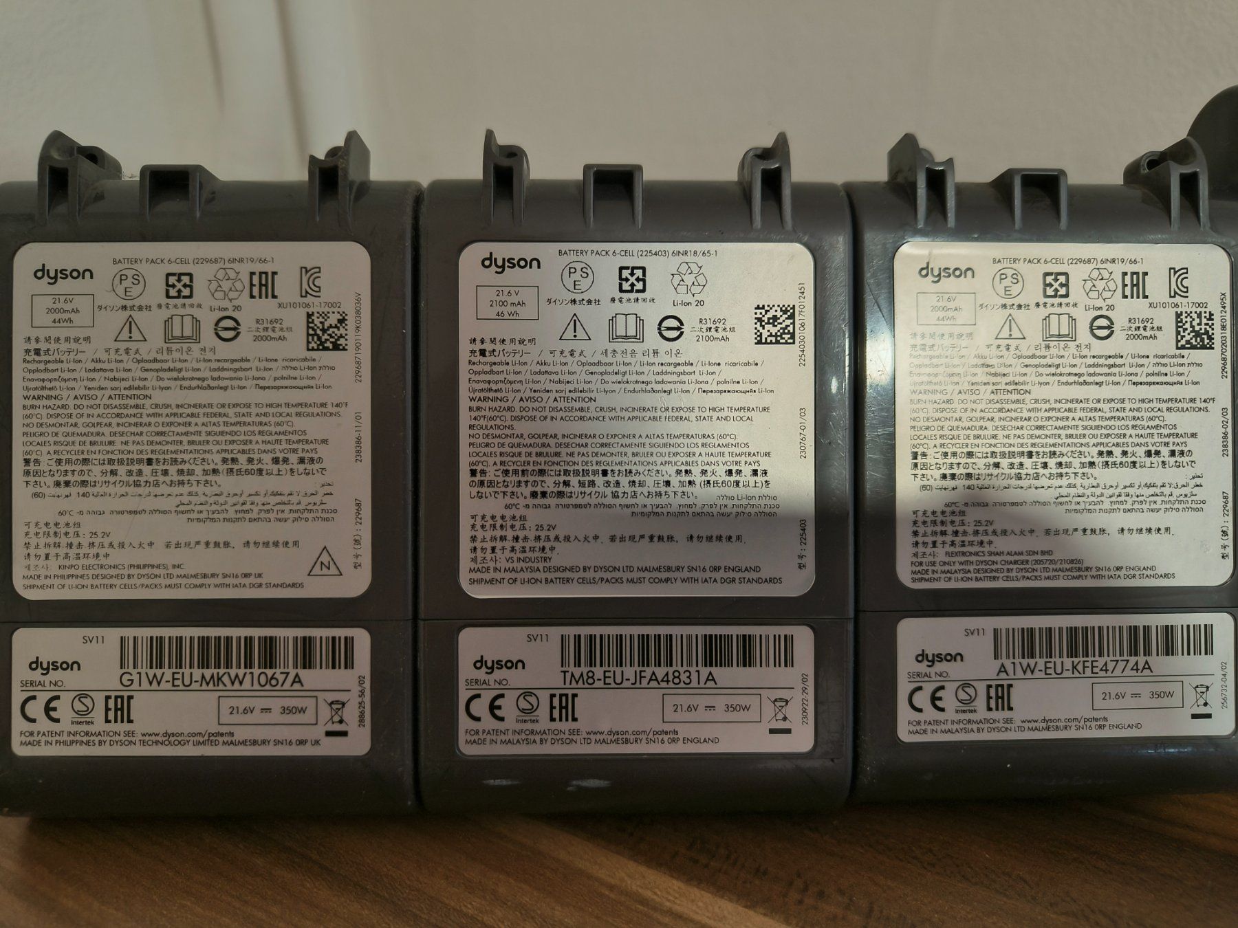 Dyson Aspirapolveri & Accessori: 4 x Dyson Akku SV11 – Difettoso da Olten venduto da sil_wl5t 2