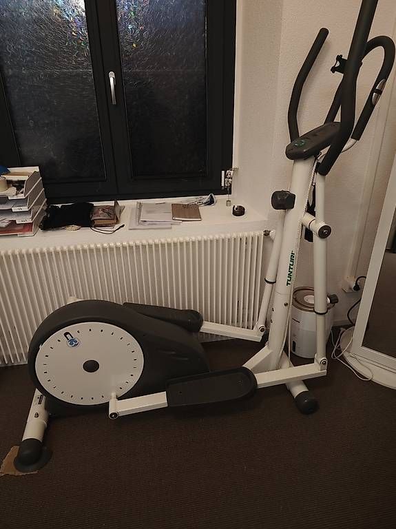 Tunturi Vélos d'appartement: Tunturi C3 Crosstrainer – D'occasion à Weesen par New-Level-Fitness 3