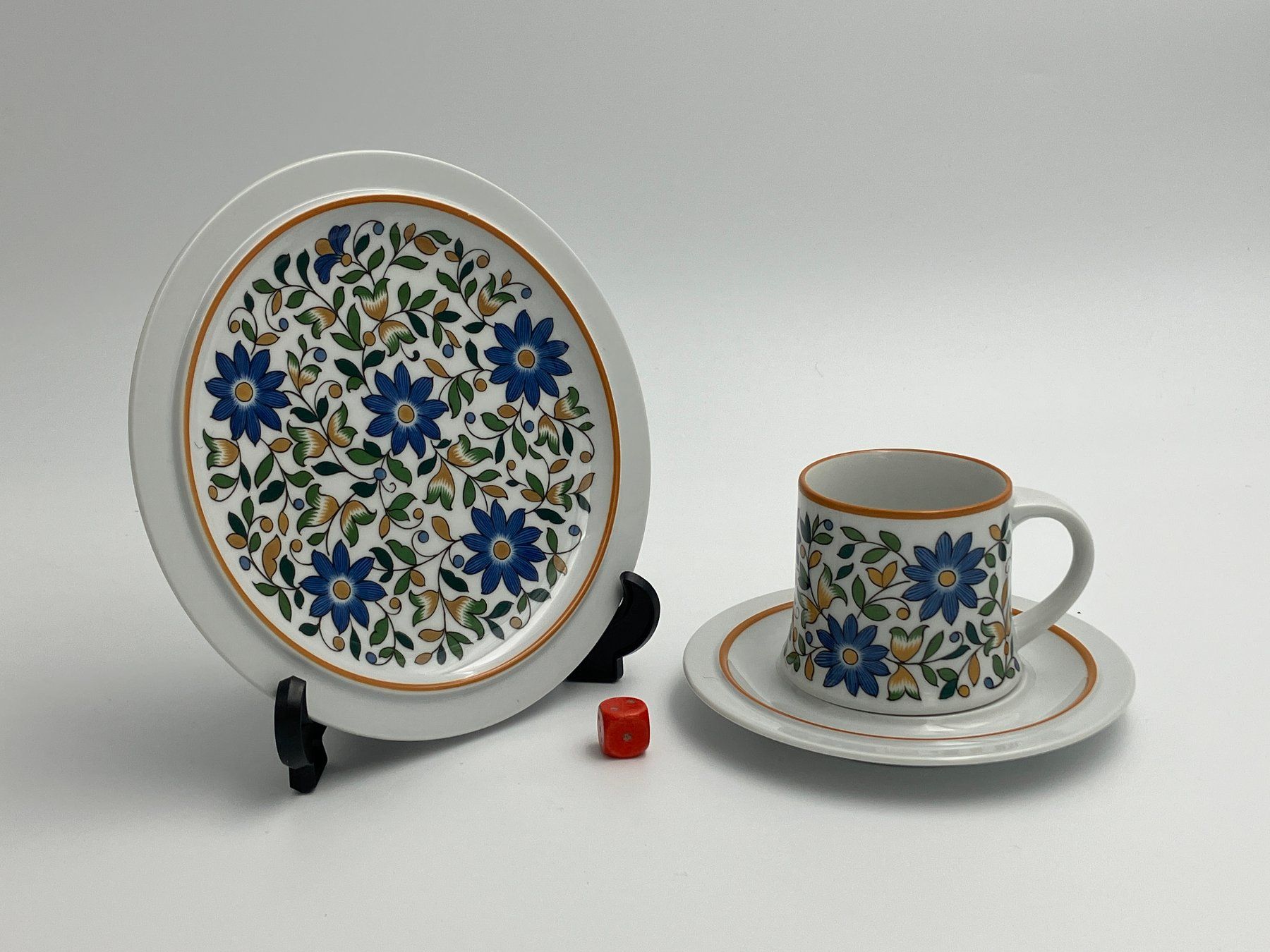 Geschirrsets: Langenthal Kaffeeservice stylisches Blumendesign 1970er – Gebraucht aus Uttigen von I_like