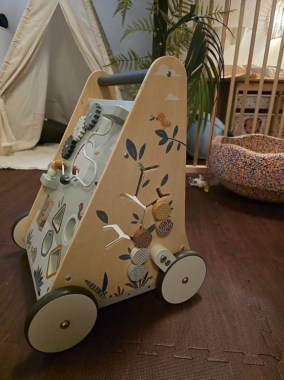 Veicoli per bambini: Lauflernwagen Dschungel Vertbaudet mit Activityboard – Usato da Kilchberg ZH venduto da gin_5hvr 1