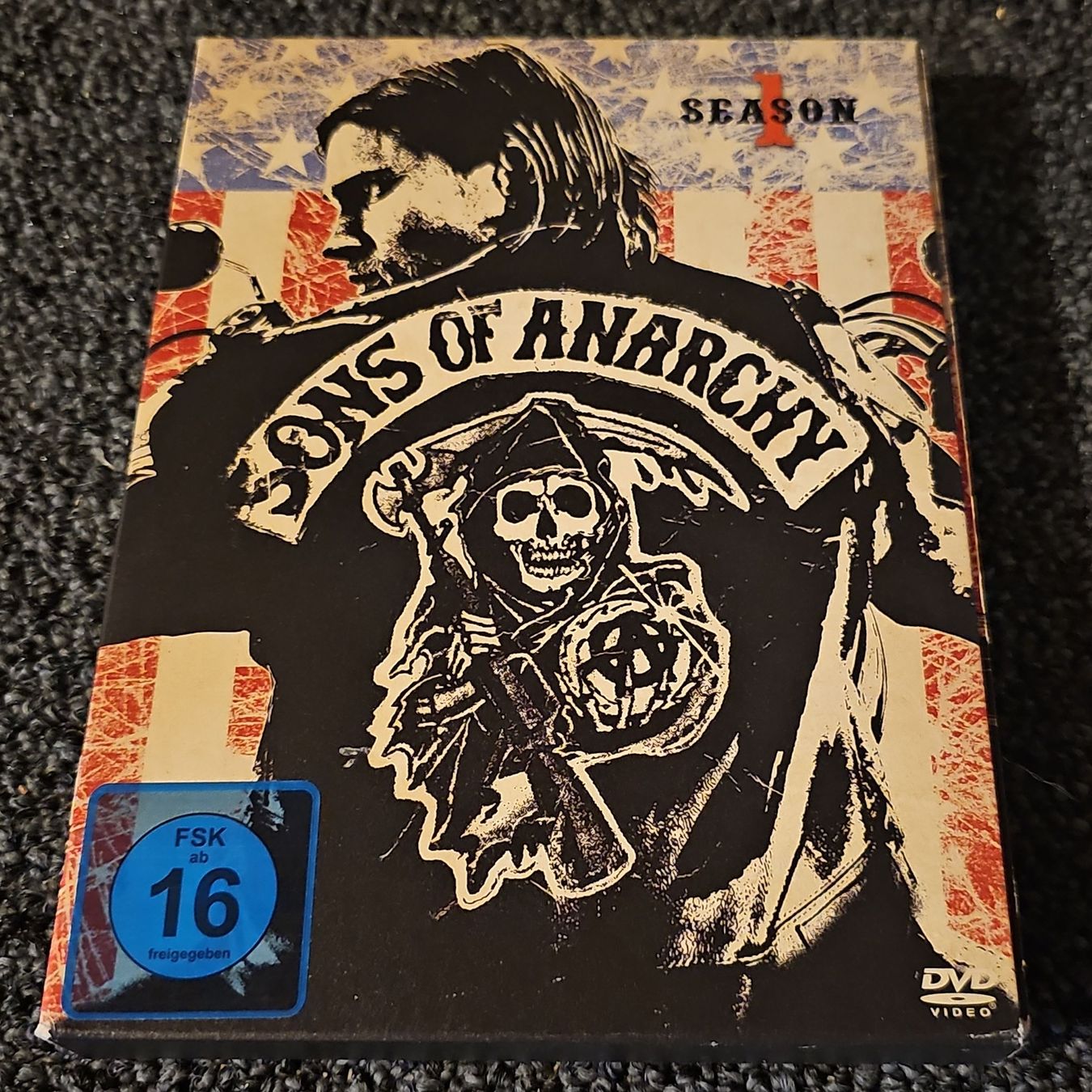 Tutti i DVDs: Sons of Anarchy - Staffel 1 – Usato da Ruswil venduto da jan_bxl5