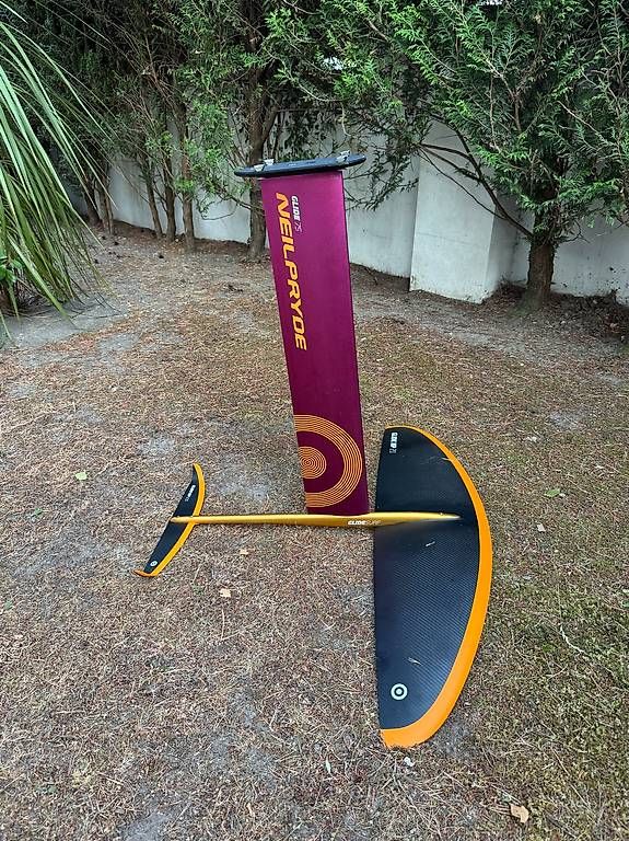 Tavole da surf e di nuoto: NeilPryde Glide Surf Foil HP 21 komplett Set – Usato da Villars-sur-Glâne venduto da Lluetolf