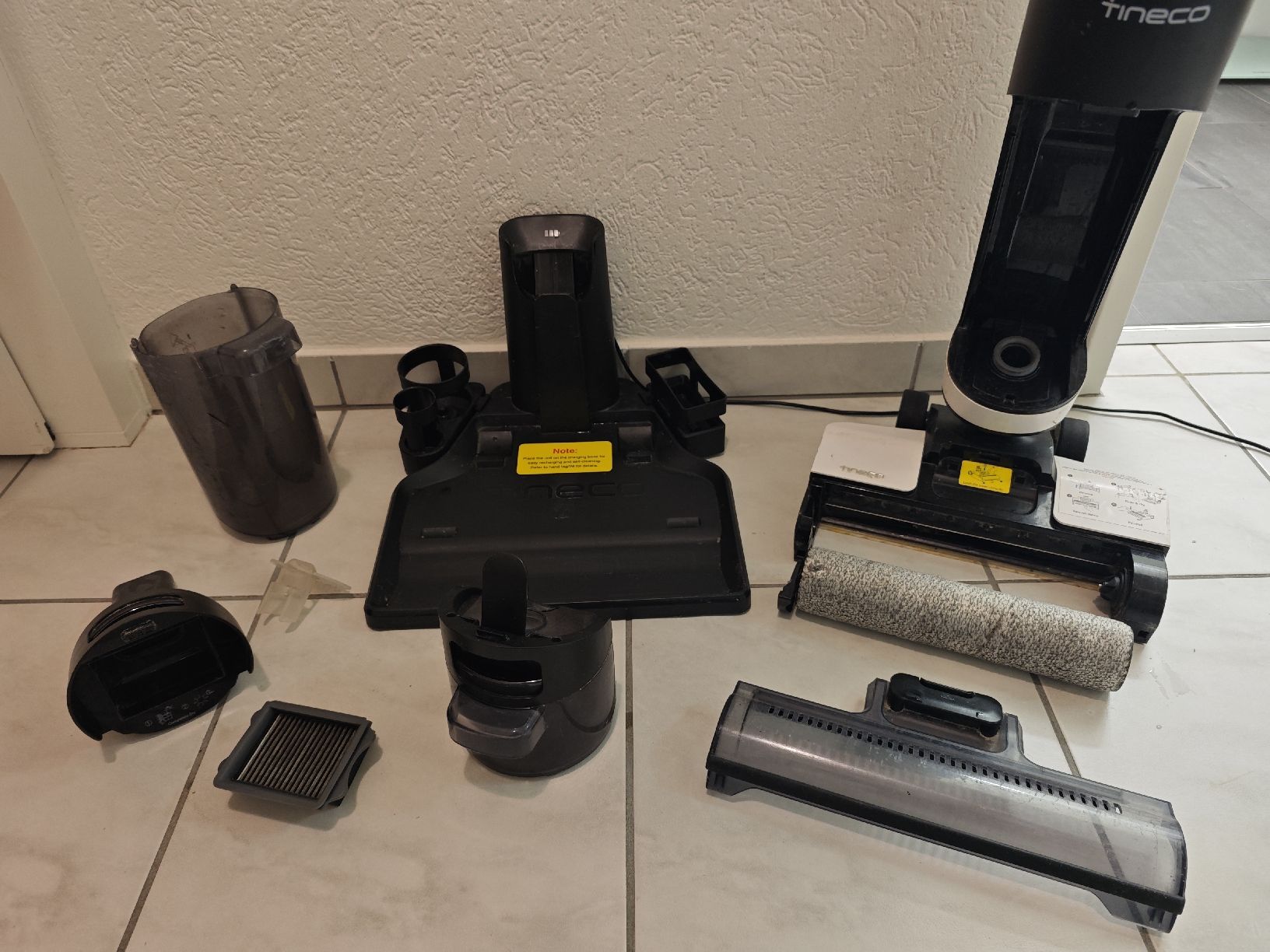 Tineco Aspirapolveri & Accessori: Tineco Wireless Wet Vacuum/Mop Vacuum – Usato da Oberengstringen venduto da plm_7kb7 2