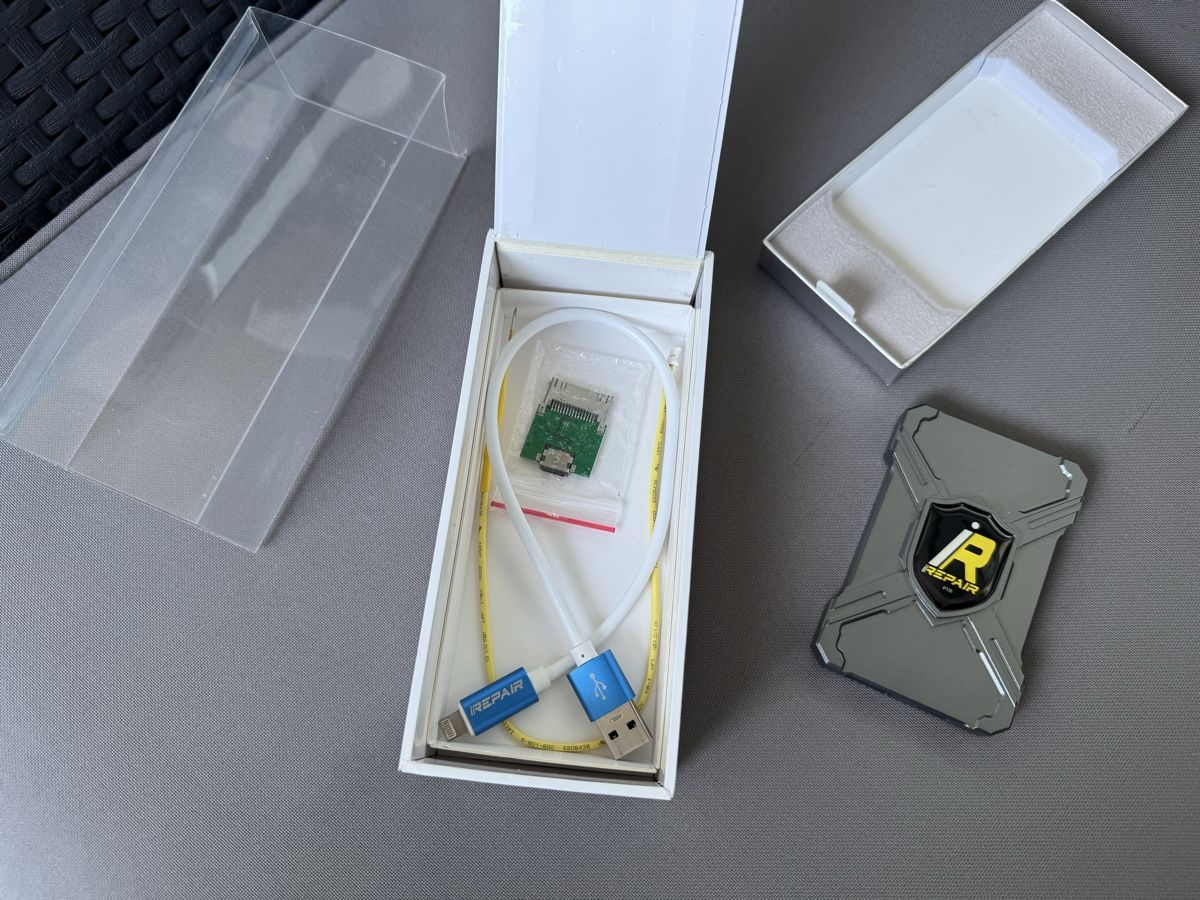 PC: iRepair P10 Programmeur pour iPhone et iPad.   Nand Mode DFU – Nuovo e nell'imballaggio originale da Lausanne venduto da Denis- 6