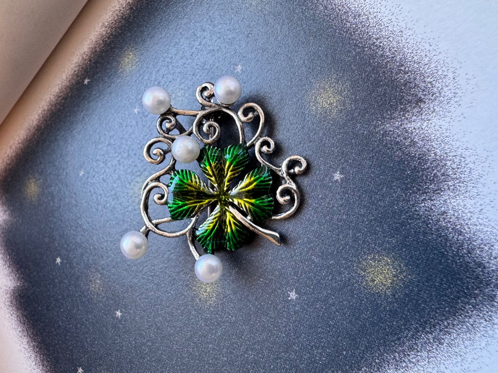 Spille & Fermagli: Vintage Kleeblatt Brosche mit Perlen Silber 925 Sterling – Nuovo (secondo la descrizione) da Zürich venduto da LIBELLA13 2