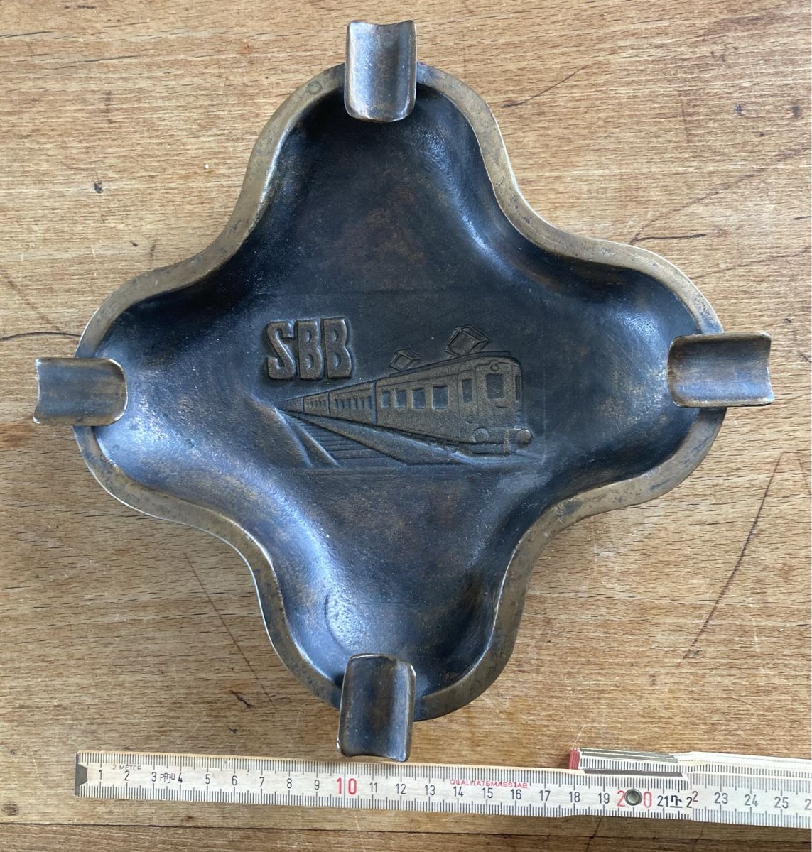Portacenere: Massiver Aschenbecher SBB, Messing, 3,7 kg – Usato da Münsingen venduto da Rehtre
