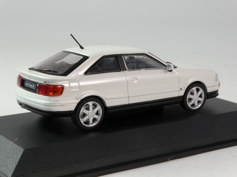 Audi Modellini d'auto: Audi Coupè S2 – Nuovo e nell'imballaggio originale da Flawil venduto da Imperiosud 3