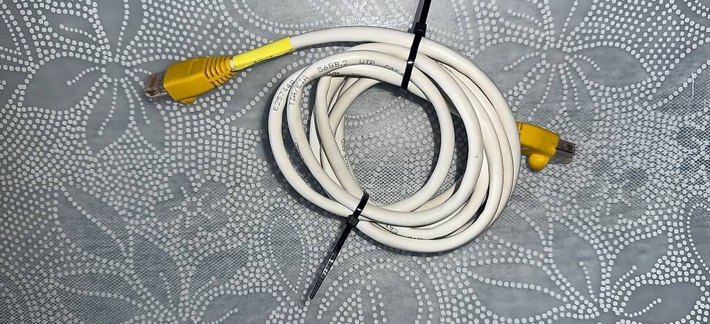 Cavi: Ethernet-/LAN-Kabel 2m – Usato da Brienz BE venduto da Nordlaendischer