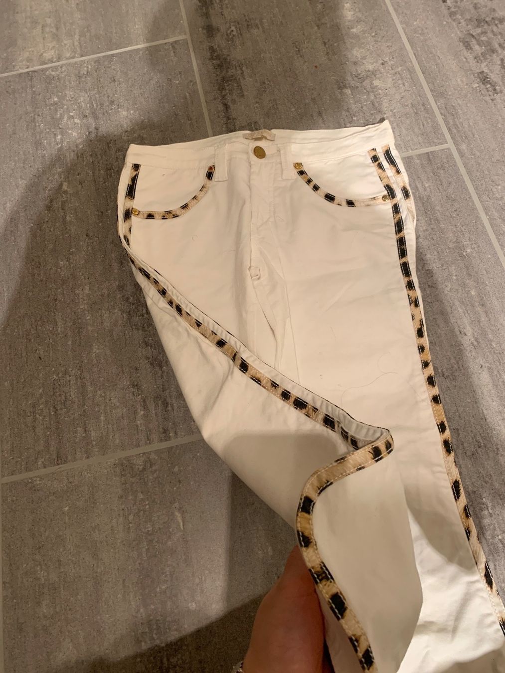 Roberto Cavalli Pantaloni: Hose Roberto Cavalli weise Original – Usato da Zell LU venduto da AliAli24 4