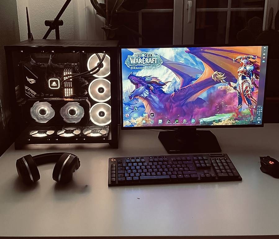 PC: High-End Gaming PC, Intel i7-10700K, RTX 3060 – Usato da Zürich venduto da Neipark