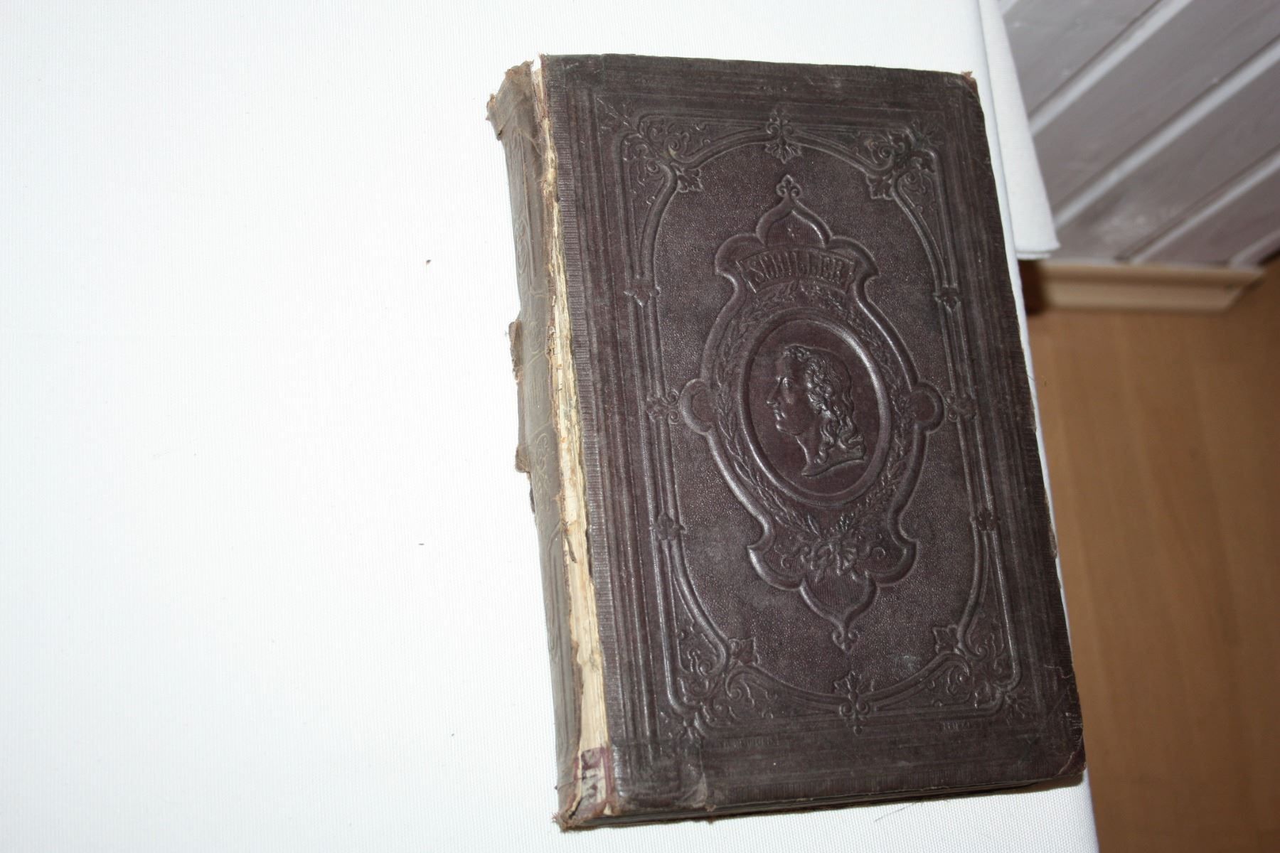 Libri: Schillers sämtliche Werke, antik – Difettoso da Oberwil BL venduto da Hesa41 2