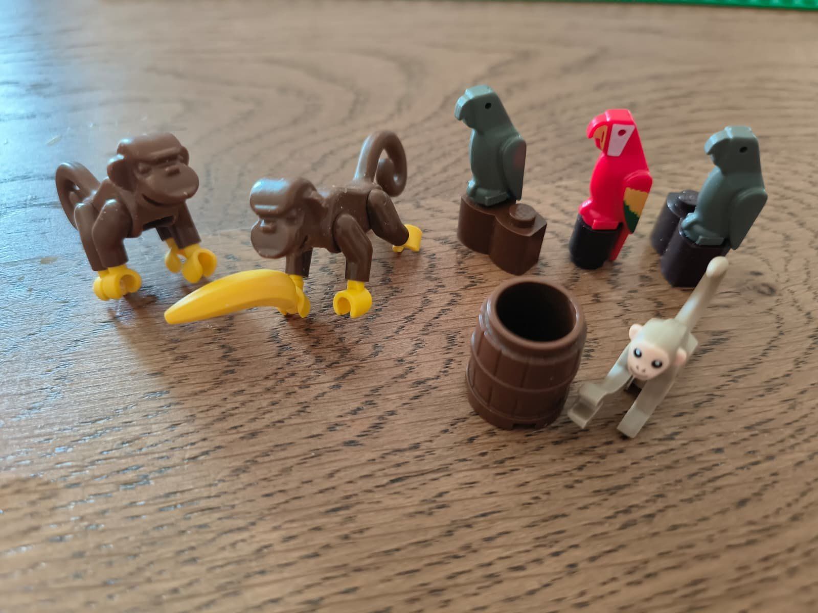 Lego Statuette: Lego Figuren Tieren – Usato da Oftringen venduto da joa_bbm2