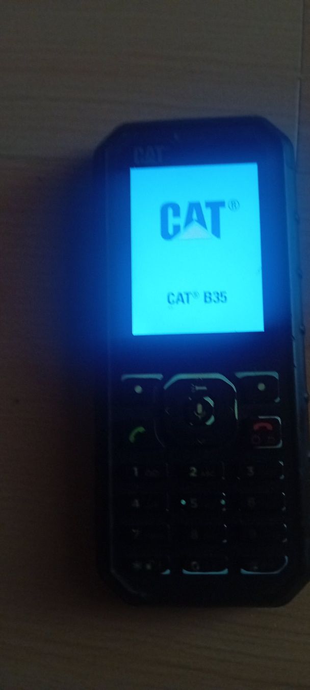 Caterpillar Telefoni cellulari / Smartphones: Handys 3× cat 35 /cat B25 – Usato da Rothrist venduto da Y.altun 4