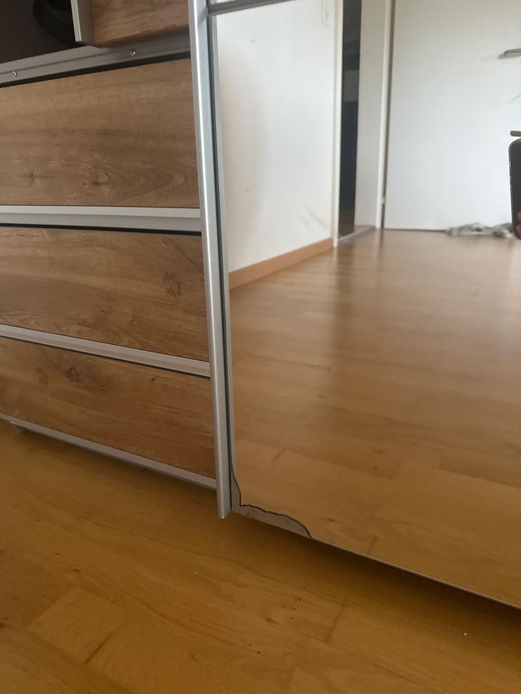 Armadi: Schwebetürenschrank – Usato da Hinwil venduto da Trixli1 5