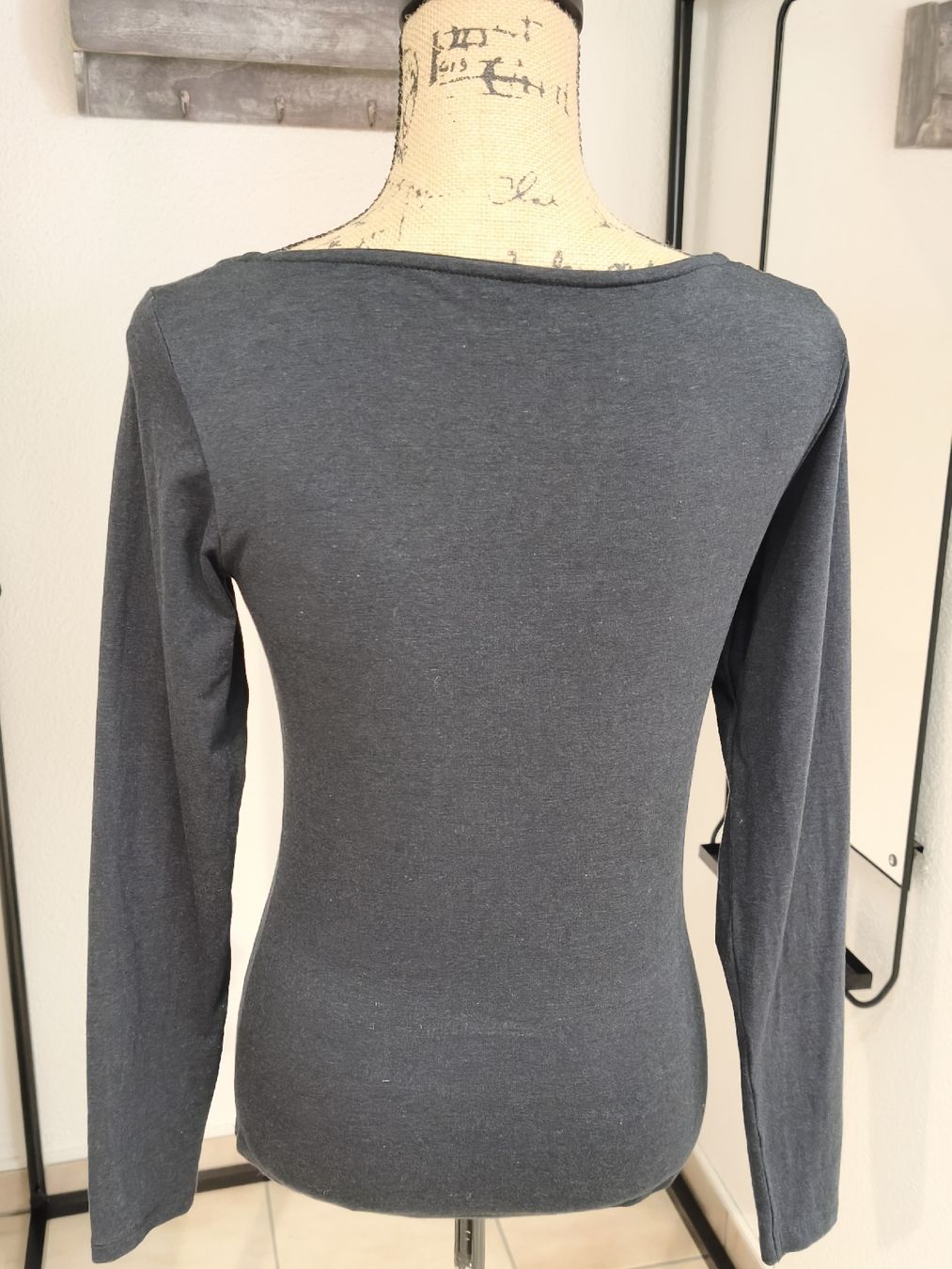Pullover & Sweatshirts: Langarmshirt Basic by Chicoree schwarz Grösse M – Gebraucht aus Emmetten von SecondhandSiska 2