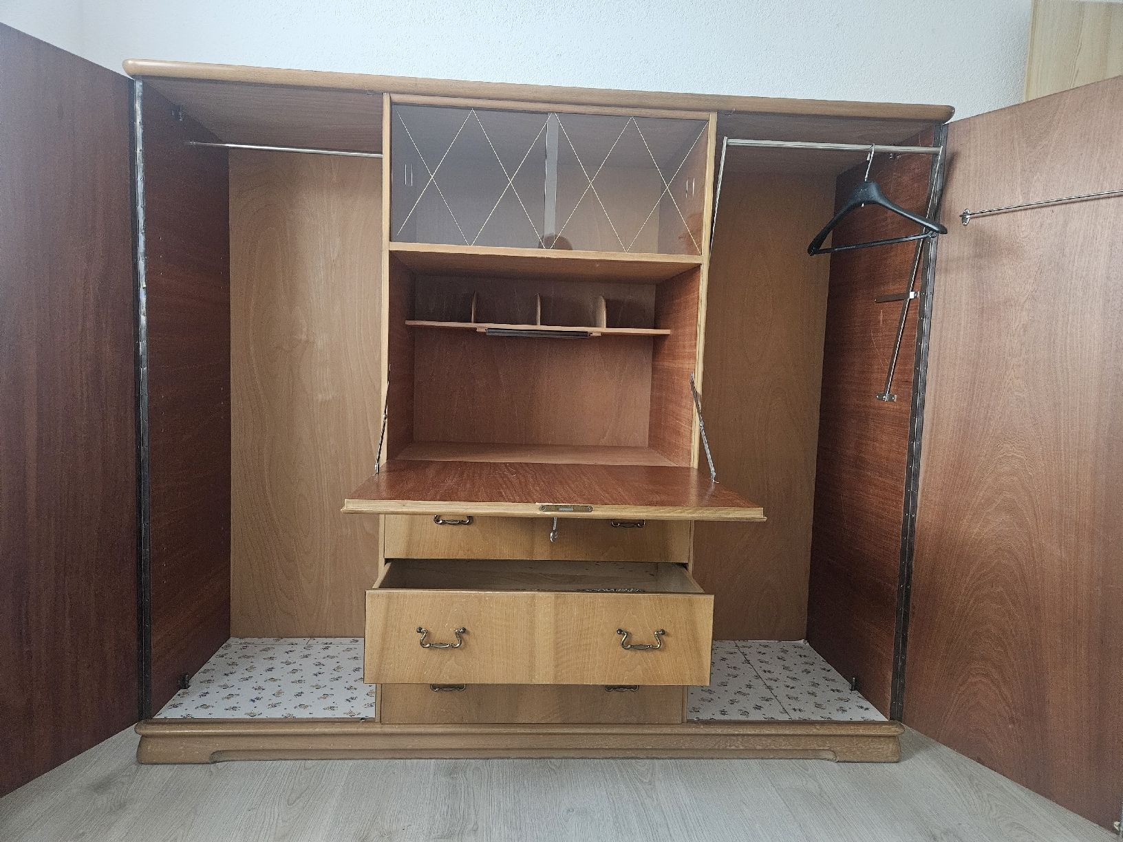 Schränke: Ancienne armoire – Gebraucht aus Miécourt von Clochette23 1