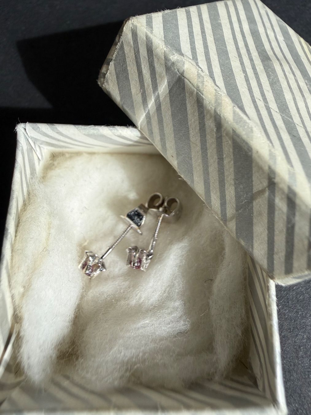 Orecchini pendenti & Orecchini a lobo: Weissgold Ohrstecker mit Rubinen 750, 18K – Usato da Spiegel b. Bern venduto da Rogger72 3