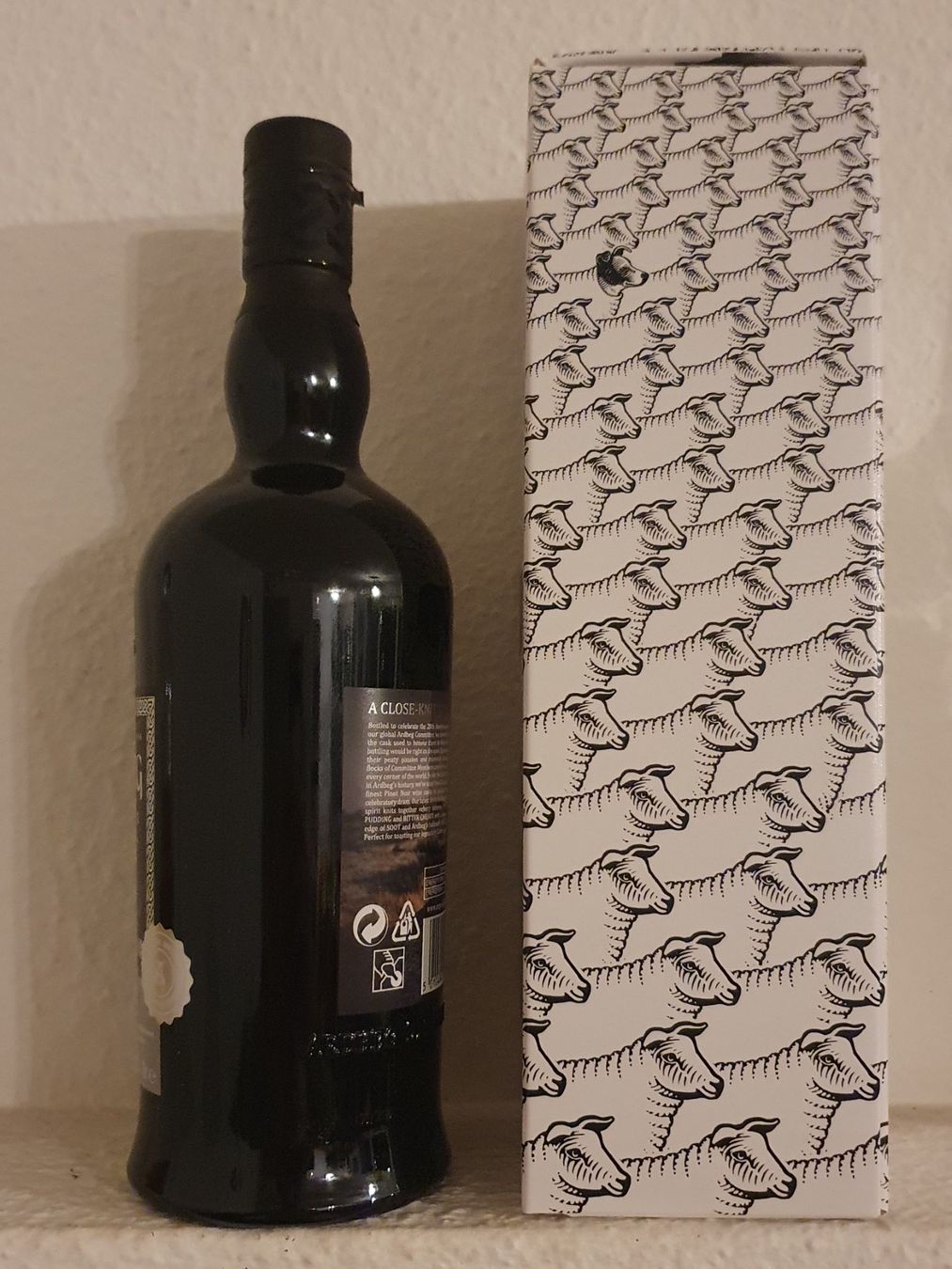 Ardbeg Spirituosen: Ardbeg Blaaack – Neu und originalverpackt aus Langnau am Albis von jer_pm72 3
