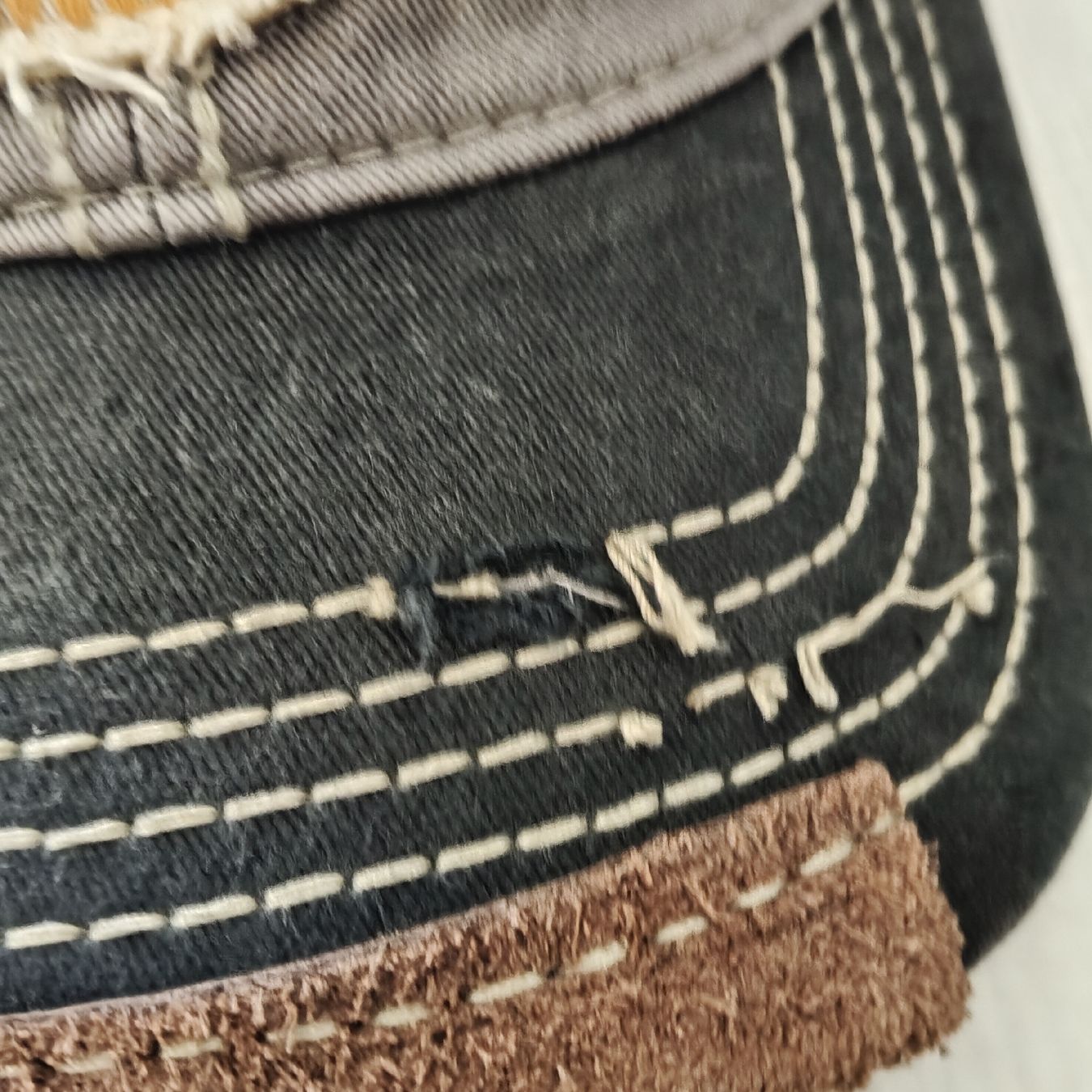 True Religion Copricapi, berretti & cappellini: True Religion Baseball Cap Distressed Grey Orange  – Nuovo e nell'imballaggio originale da Eysins venduto da kir_9kz8 3