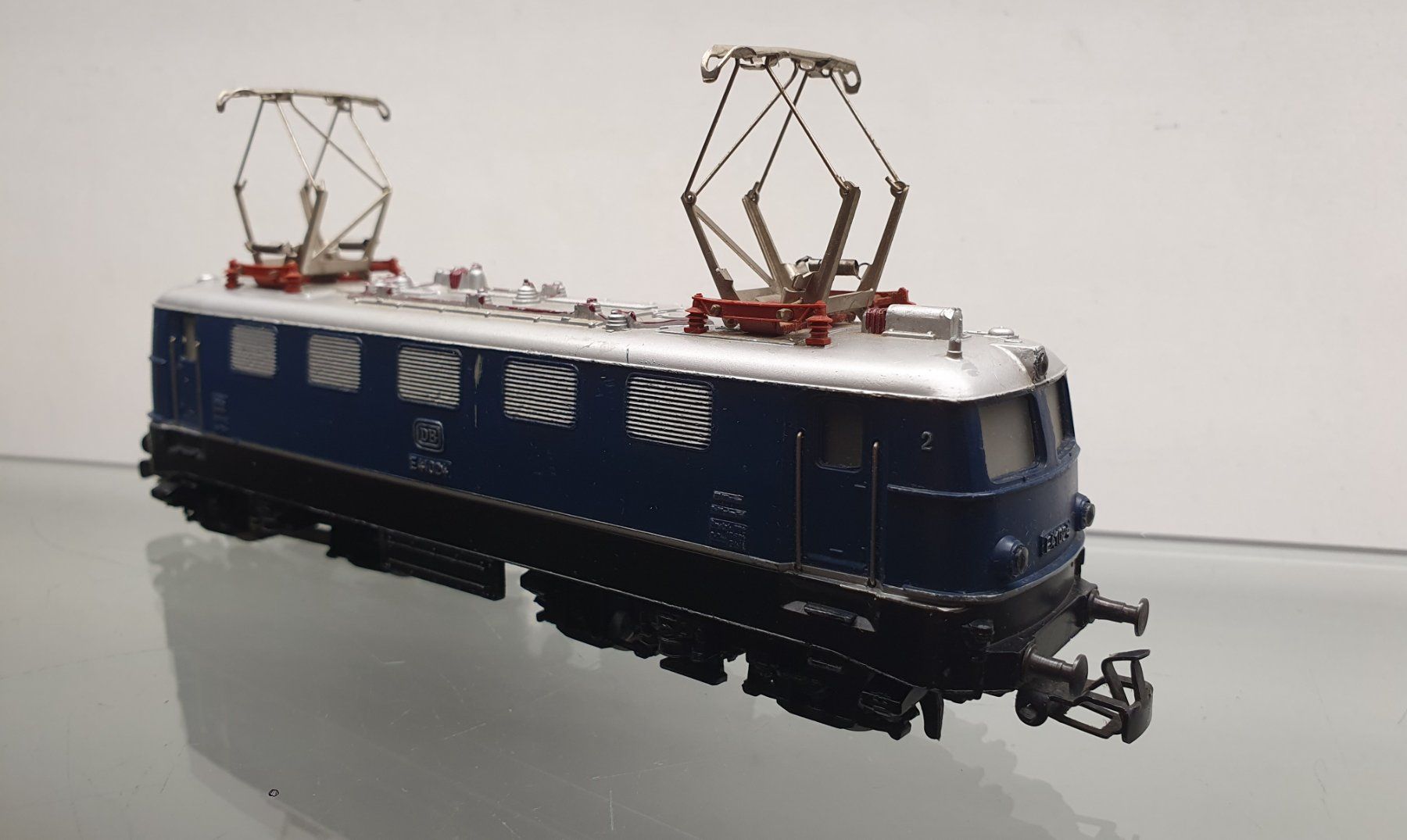 Märklin Modellini di ferrovie: MÄRKLIN: DB E-LOK BR E 41 BLAU GUSSMODELL – Usato da Biglen venduto da taunus82 2