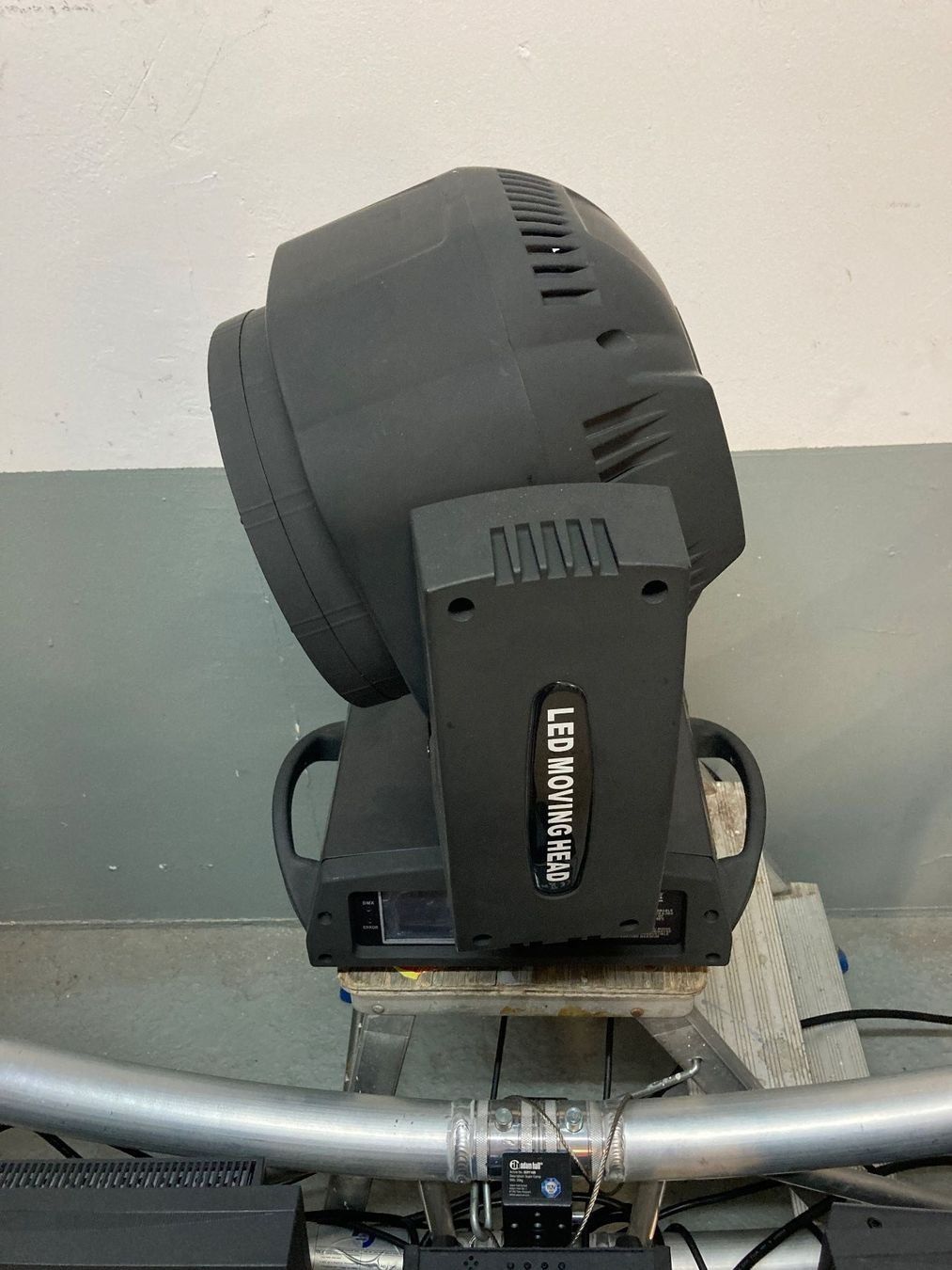 Lampade: Moving Head Big Eyes – Usato da Neunkirch venduto da tom13refo 2