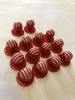 14er Satz Steckknöpfe Red Stripes