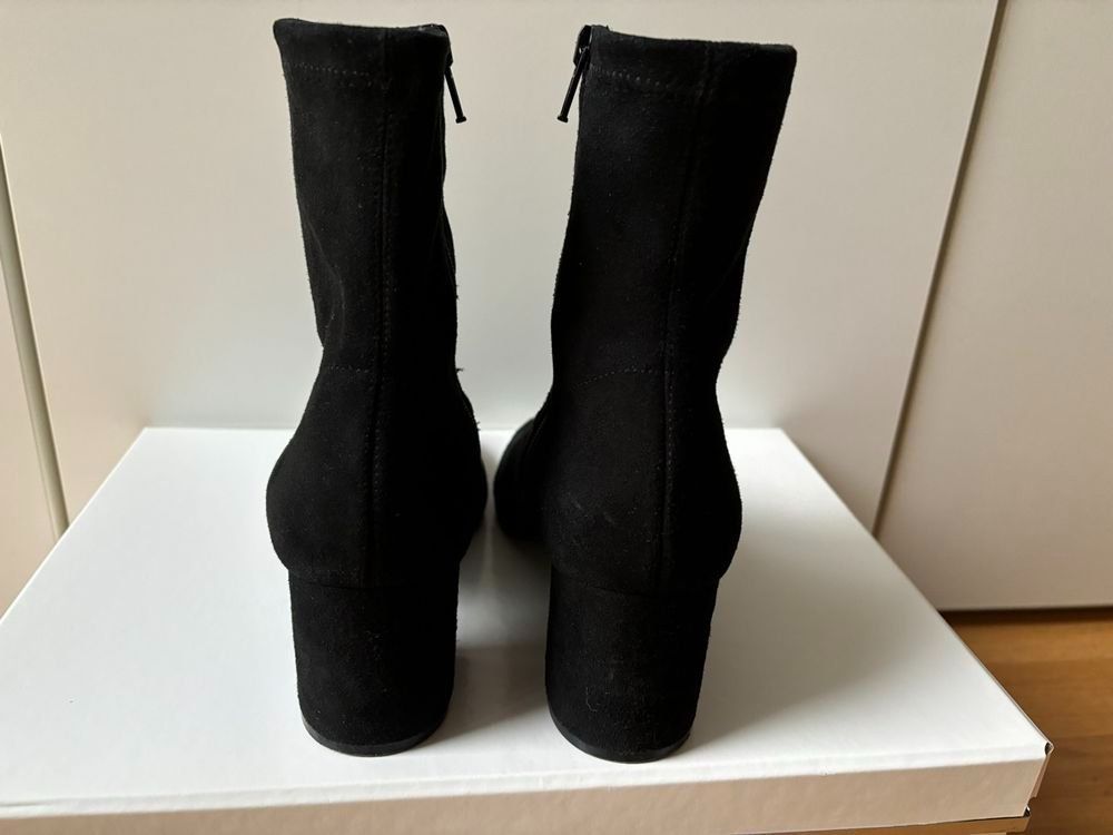 Damenschuhe: Wildleder Stiefeletten schwarz – Gebraucht aus Oberembrach von Well_Curated 1