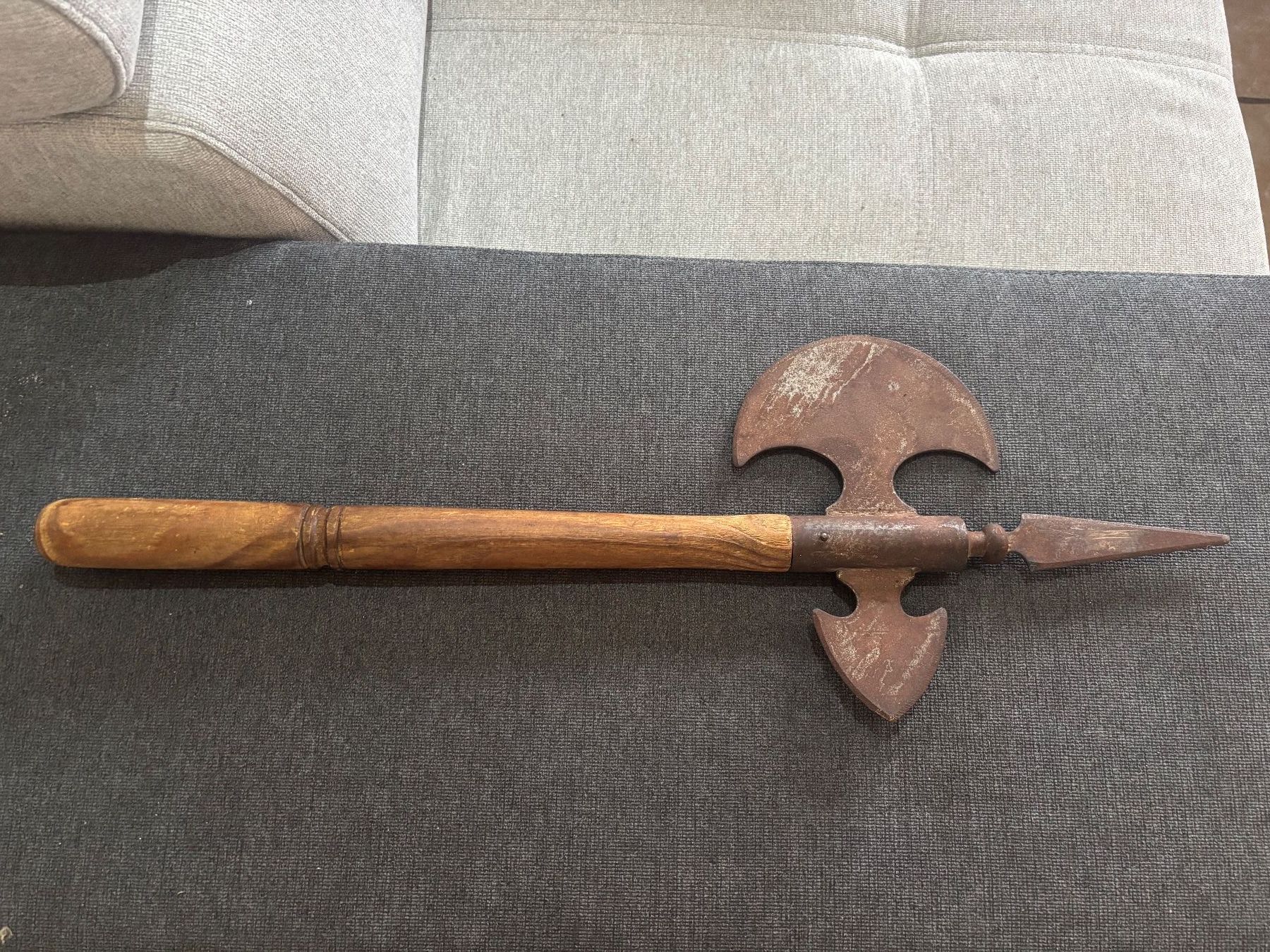 Alle Dekorationen: Hache ancienne décoration.. – Gebraucht aus Seiry von chat09 1