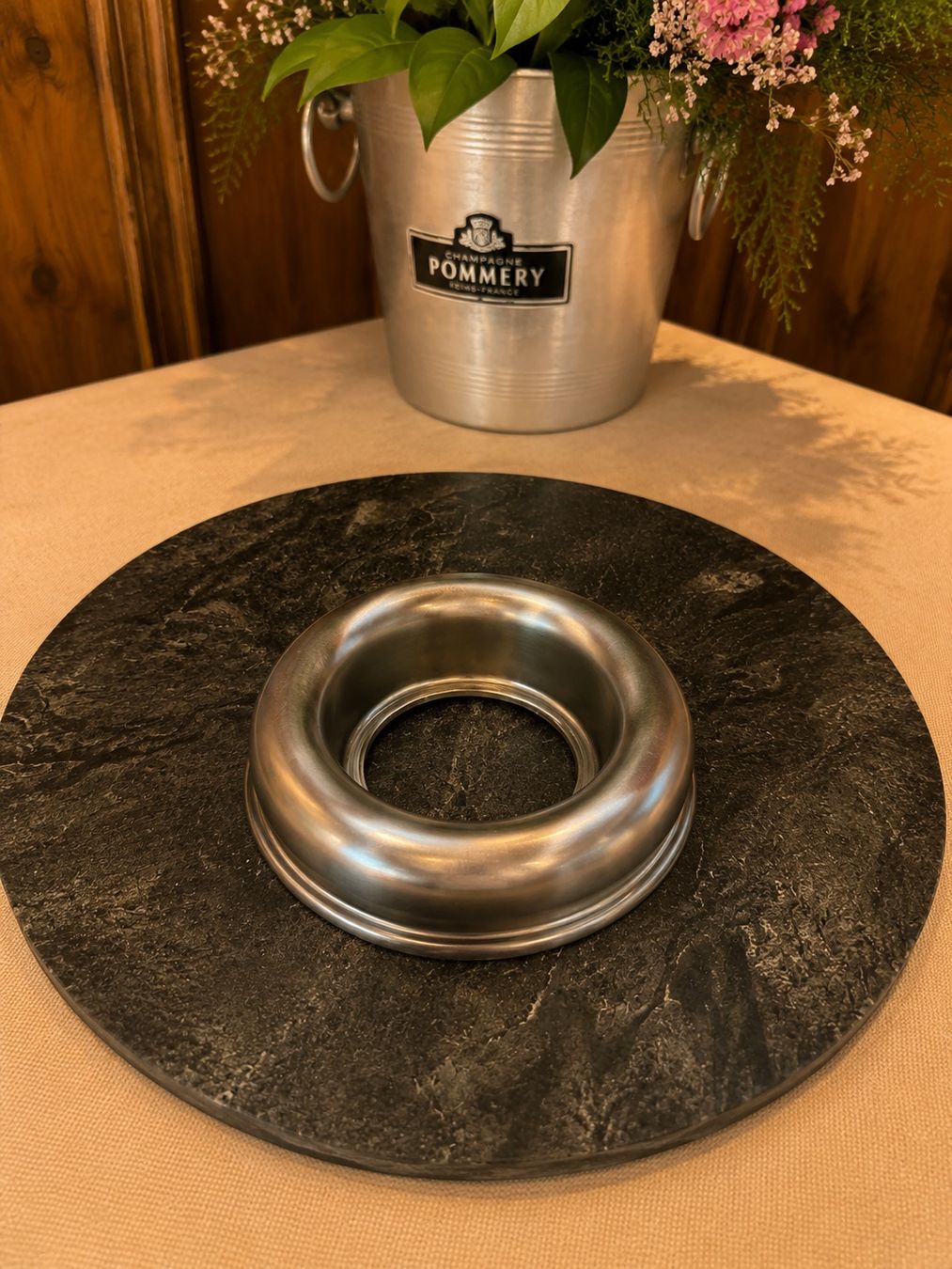Teglie da forno: Kuchenform Ringform Metall guter Zustand – Usato da Pragg-Jenaz venduto da sommerfeld1312
