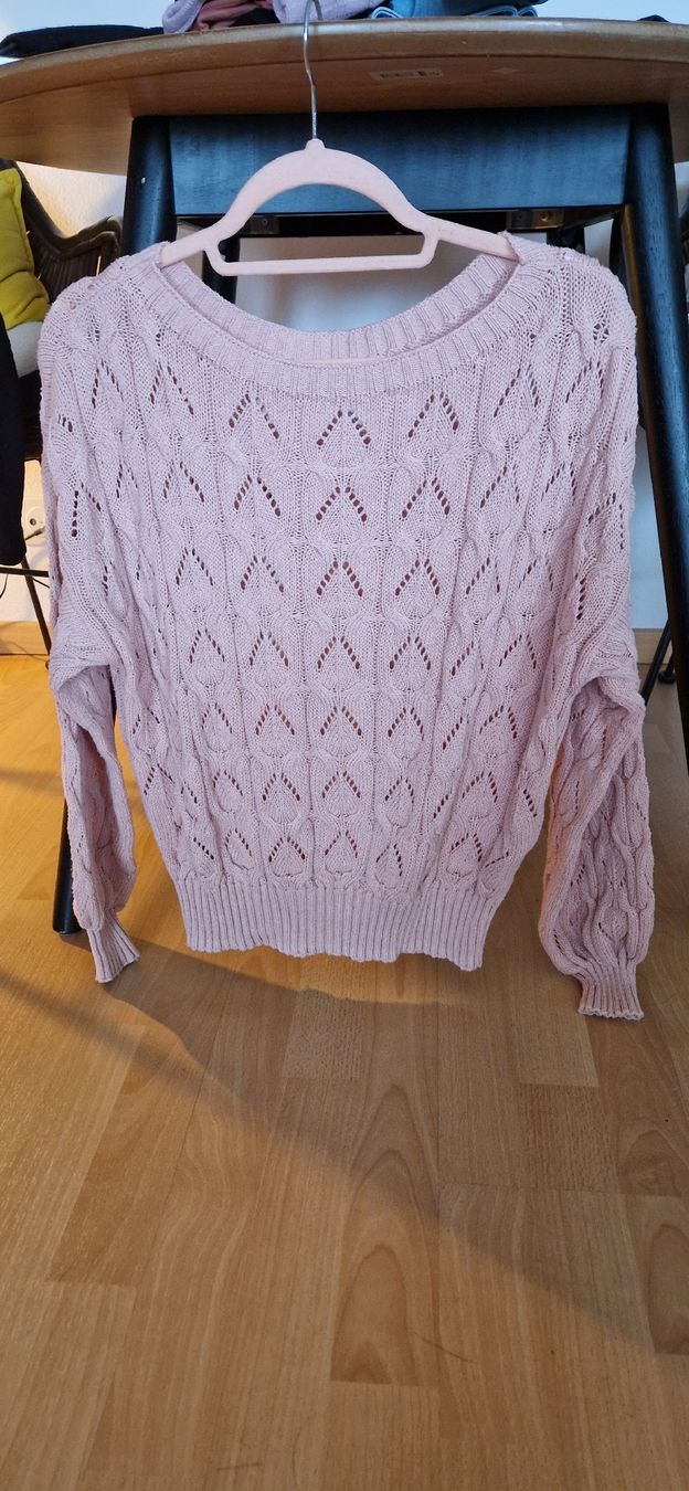 Maglioni & Felpe: Damen Strickpullover Rosa Gr. S Lochmuster – Usato da Rüfenacht BE venduto da Loeti1992 2