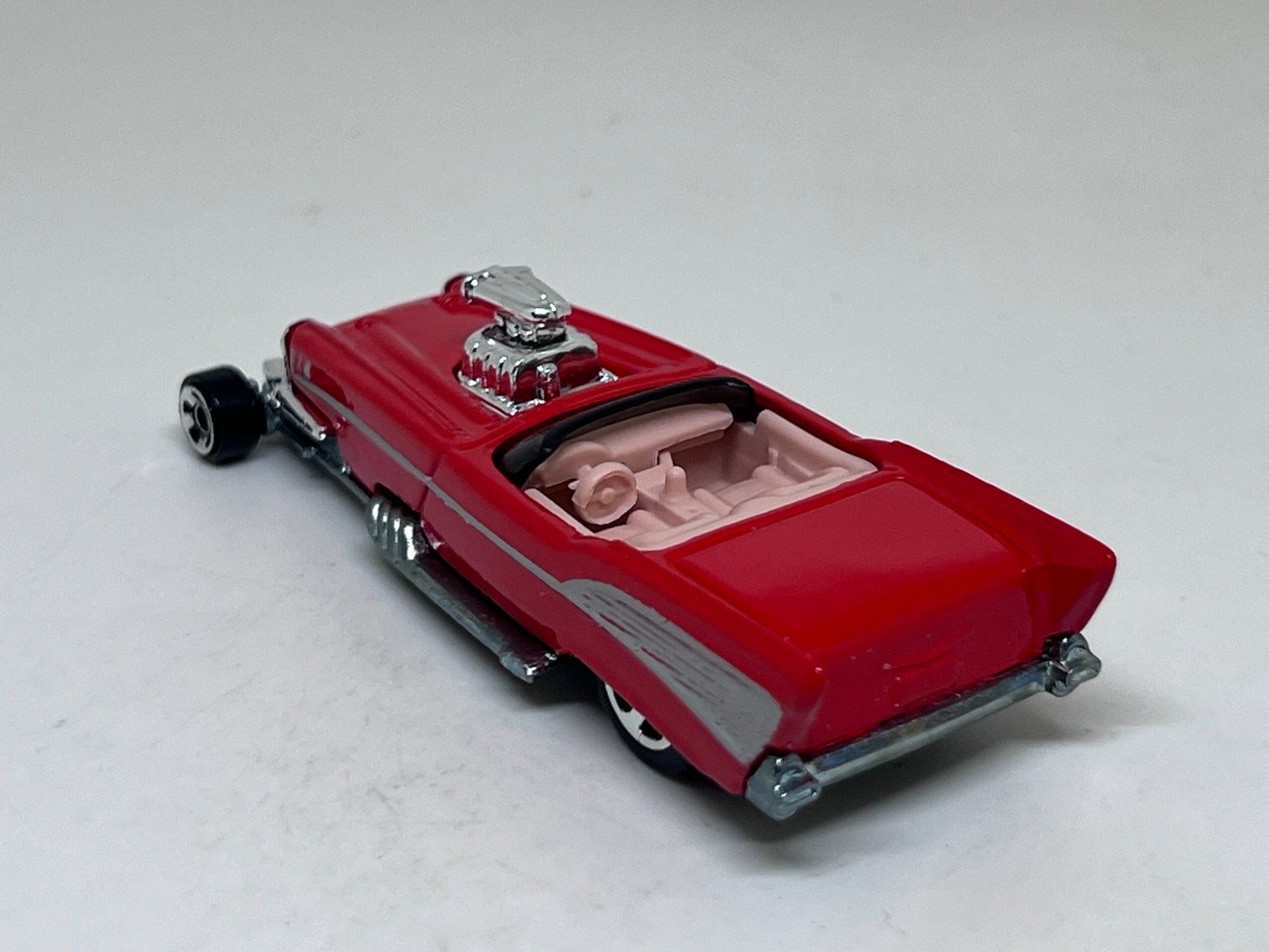 Hot Wheels Modellini d'auto: Hot Wheels '57 Roadster #284 – Usato da Wildegg venduto da LaaBoutique 2