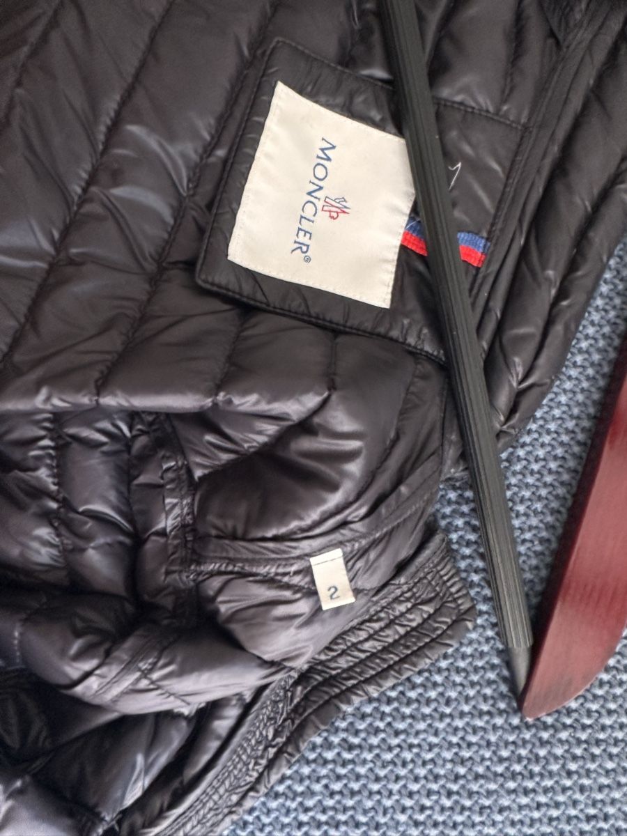 Moncler Vestes: Moncler  lightweight jacket  – D'occasion à Mies par larmela 5