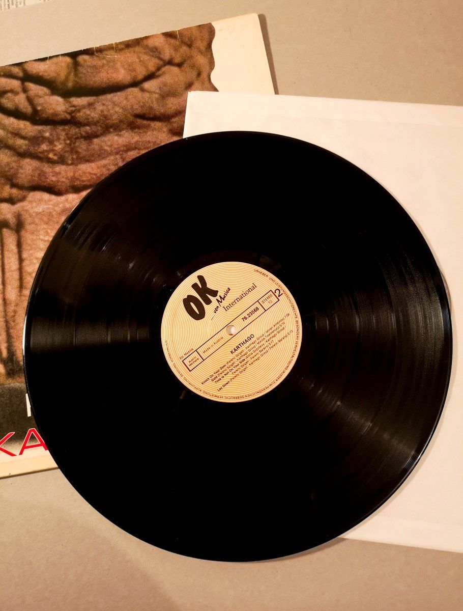 Dischi in vinile: Karthago - " Requiem" (LP - Rock 1983)) – Usato da Sargans venduto da Botanico 2
