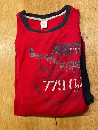 Pyjama Sanetta Arctic Expedition rot gebraucht