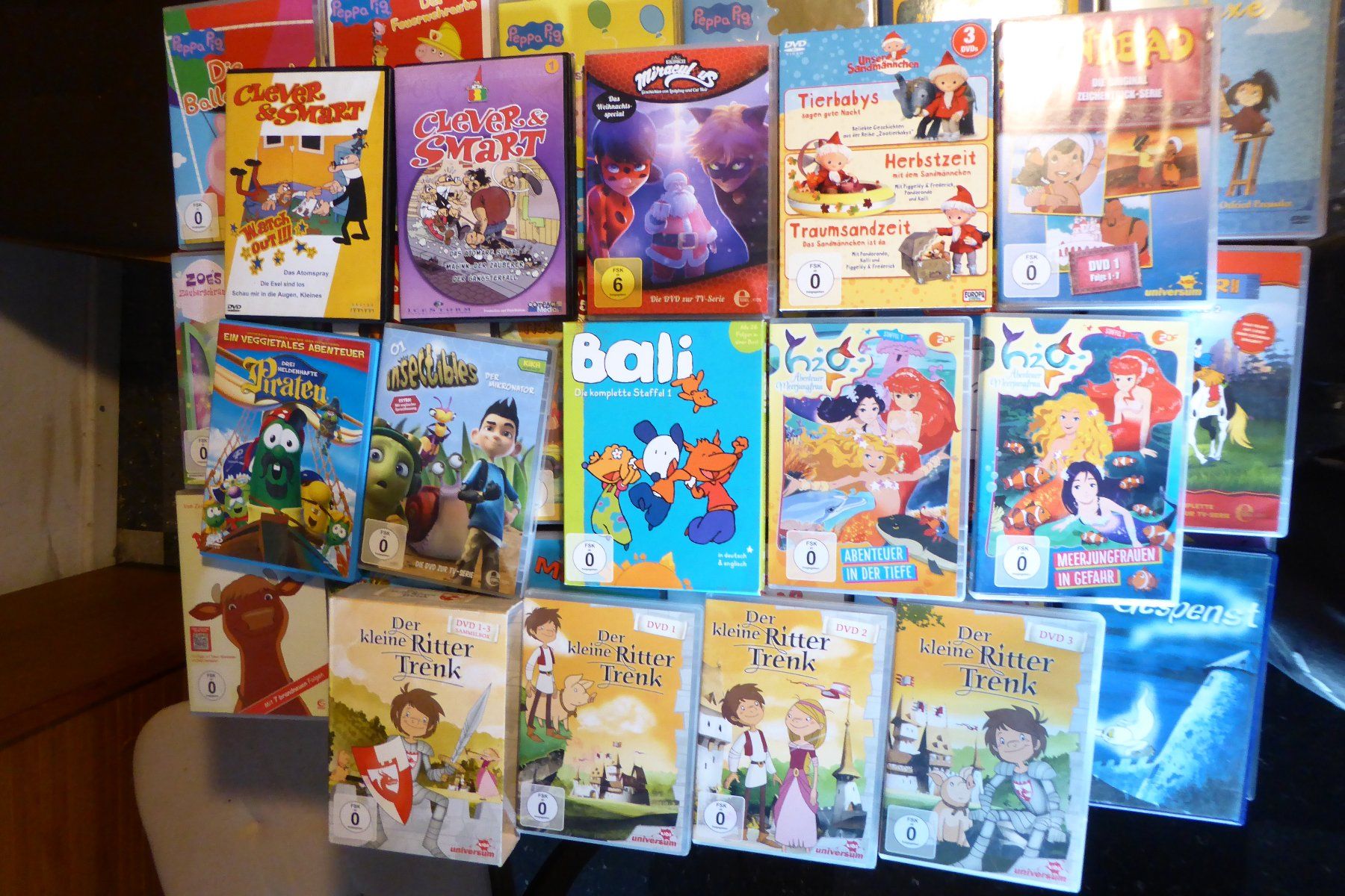 Tutti i DVDs: Riesiges DVD Paket Kinder Serien Animation – Usato da Allschwil venduto da Summelsarium 7