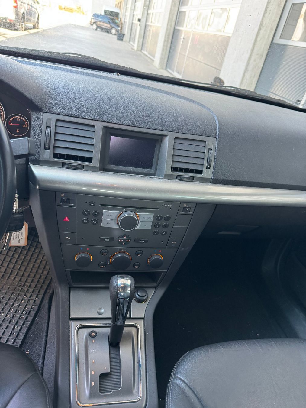 Opel Autos: Opel Signum 3.2 V6 – D'occasion à Wilchingen par RinaldoMotorsport 6