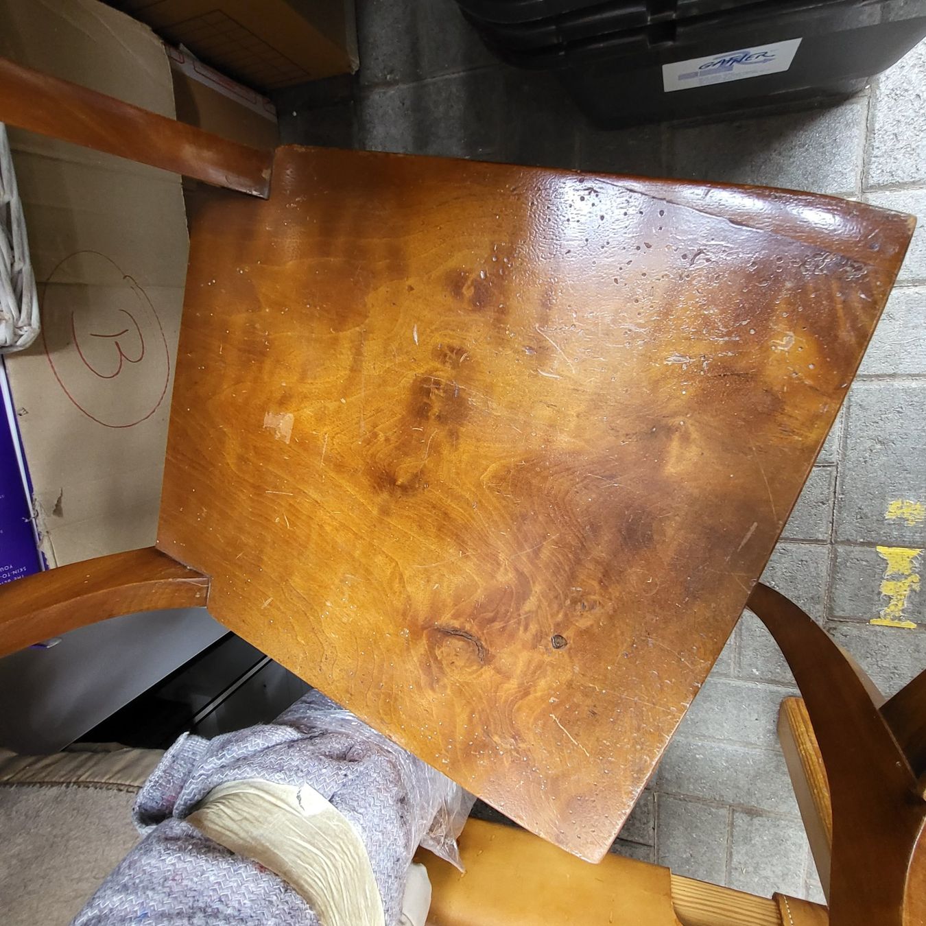 Set di tavolo e panche: runder Tisch inkl. 2 Stühle antik – Usato da Kägiswil venduto da Megafi56 7