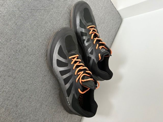 Nike Scarpe da uomo: Ecco Sneakers Herren Grösse 43 schwarz – Usato da Buchs ZH venduto da al03a 2