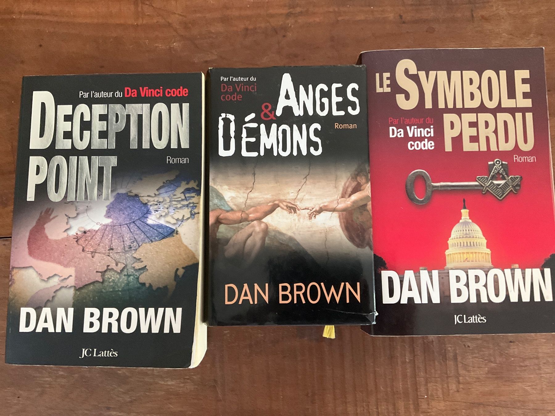 Bücher: Lot de 3 romans Dan Brown Deception Point Anges et Démons – Gebraucht aus Avenches von Lactobacille