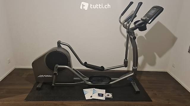 Life Fitness Hometrainer: Life Fitness Crosstrainer E1 – Usato da Adetswil venduto da Sebone69