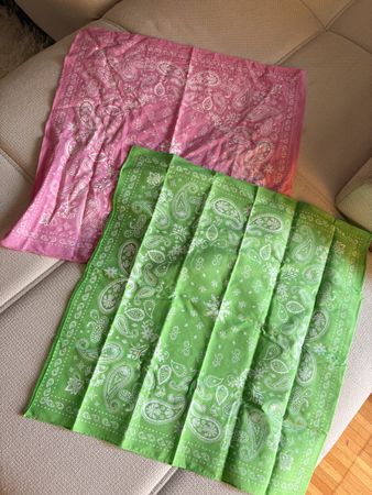 2 Bandana Tücher Paisley Pink Grün neuwertig