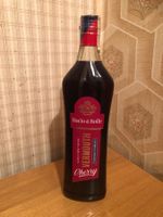 Bacio di Bolle.Klassisches süsses Rezept Vermouth.Cherry. MD