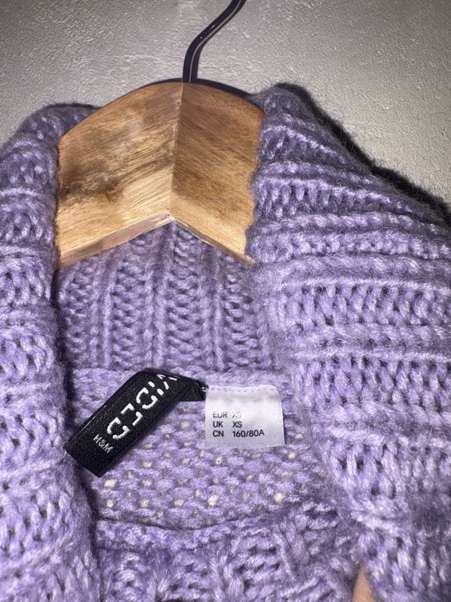 H&M Pullover & Sweatshirts: Pull col roulé H&M violet taille XS – Gebraucht aus Cugy FR von K78 2