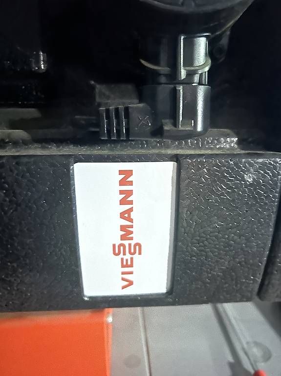 Viessmann Radiatori: Öl heizung Jg 15 – Usato da Stans venduto da Benzen 2